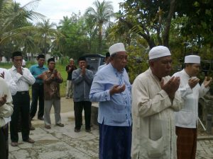 Umroh KH. Khoiri Husni